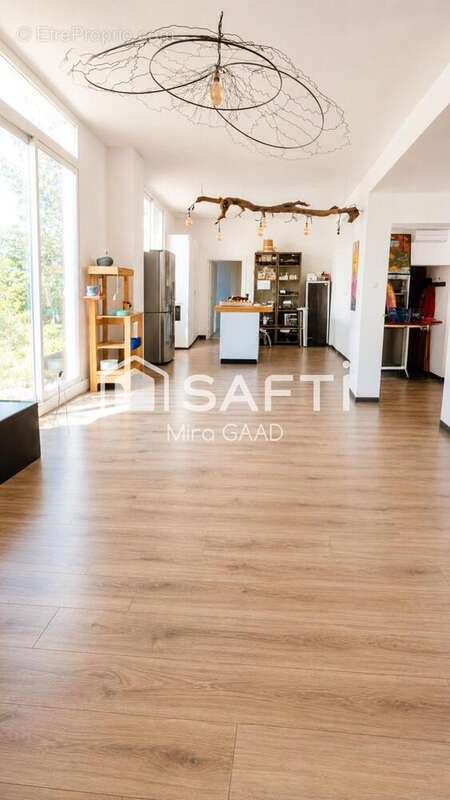 Maison 400 m² à Briatexte  - photo 3