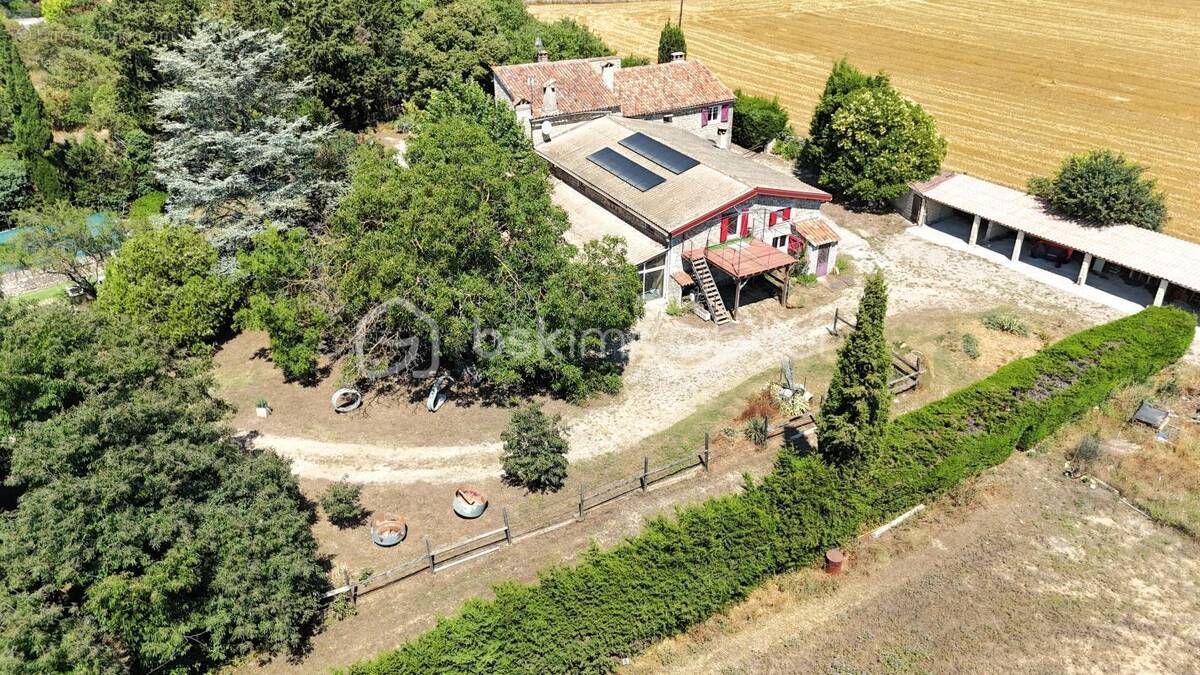 Appartement à FAYENCE