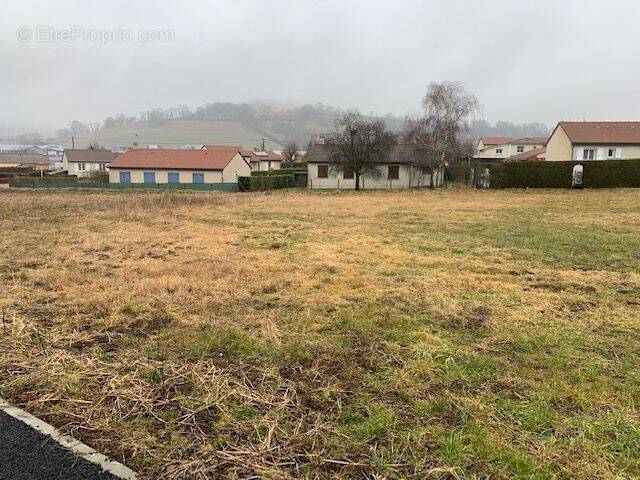 Terrain à NAUCELLES