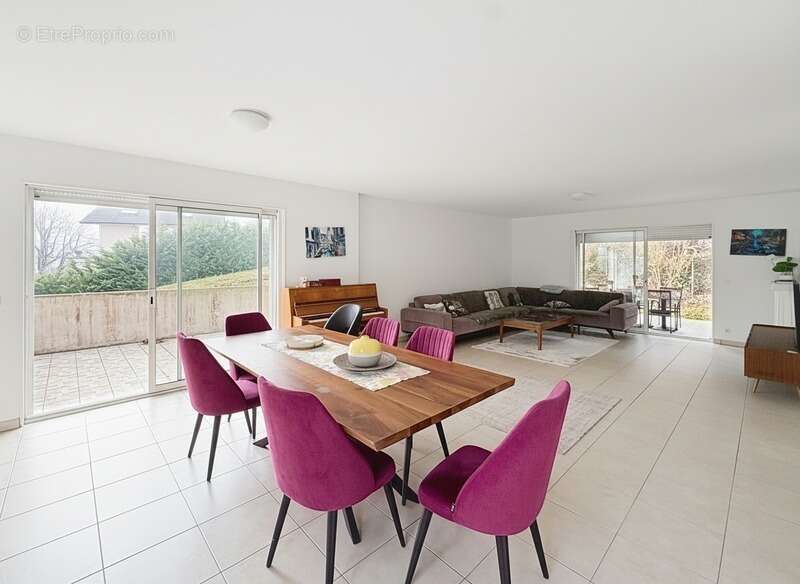 Appartement à VETRAZ-MONTHOUX