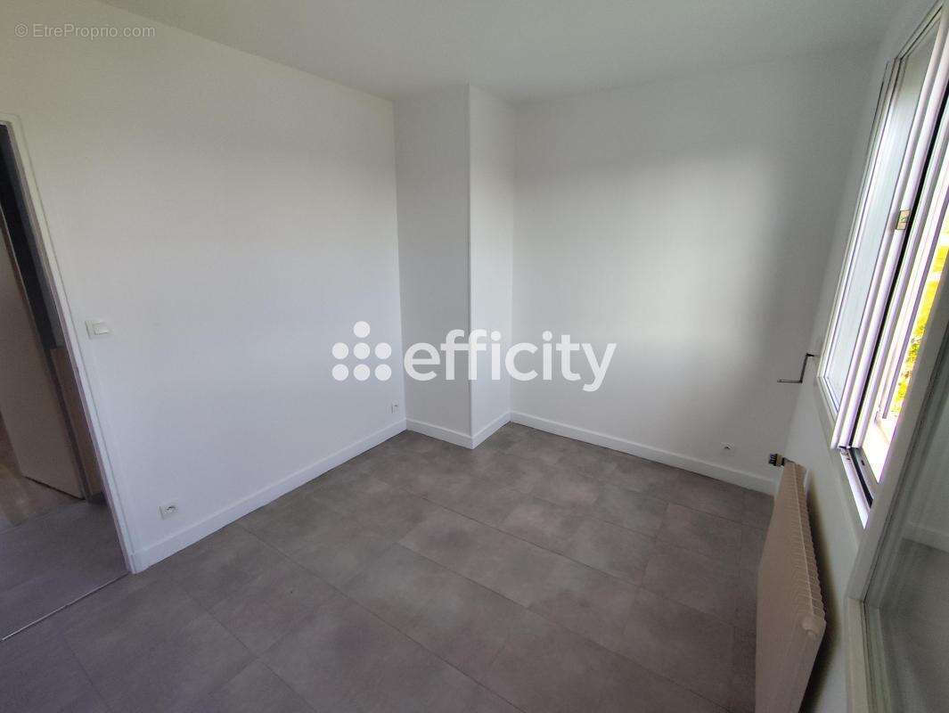 Maison à SAINTE-GAUBURGE-SAINTE-COLOMBE