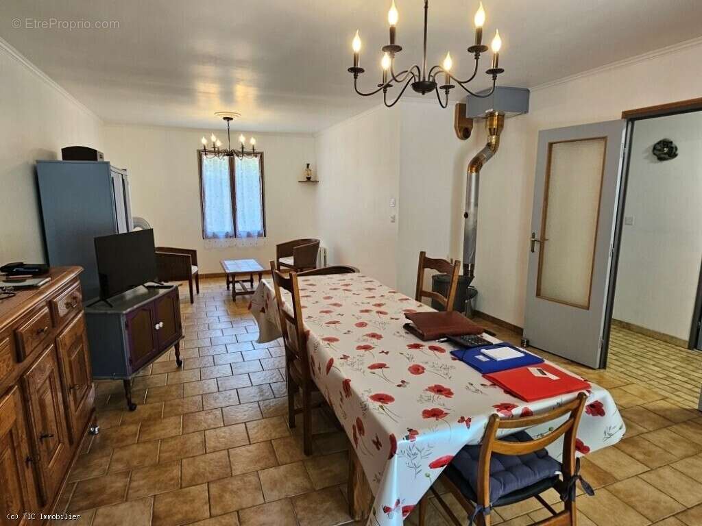 Pavillon sur Sous-Sol Situé dans un Endroit Magnifique Prés du Clain - photo 18