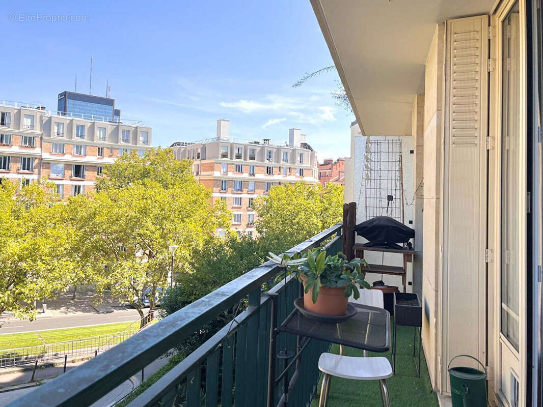Appartement à PARIS-20E