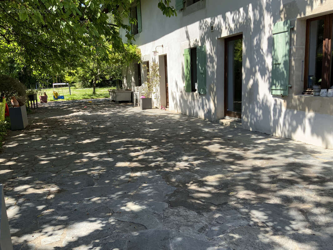 Maison à FEIGERES