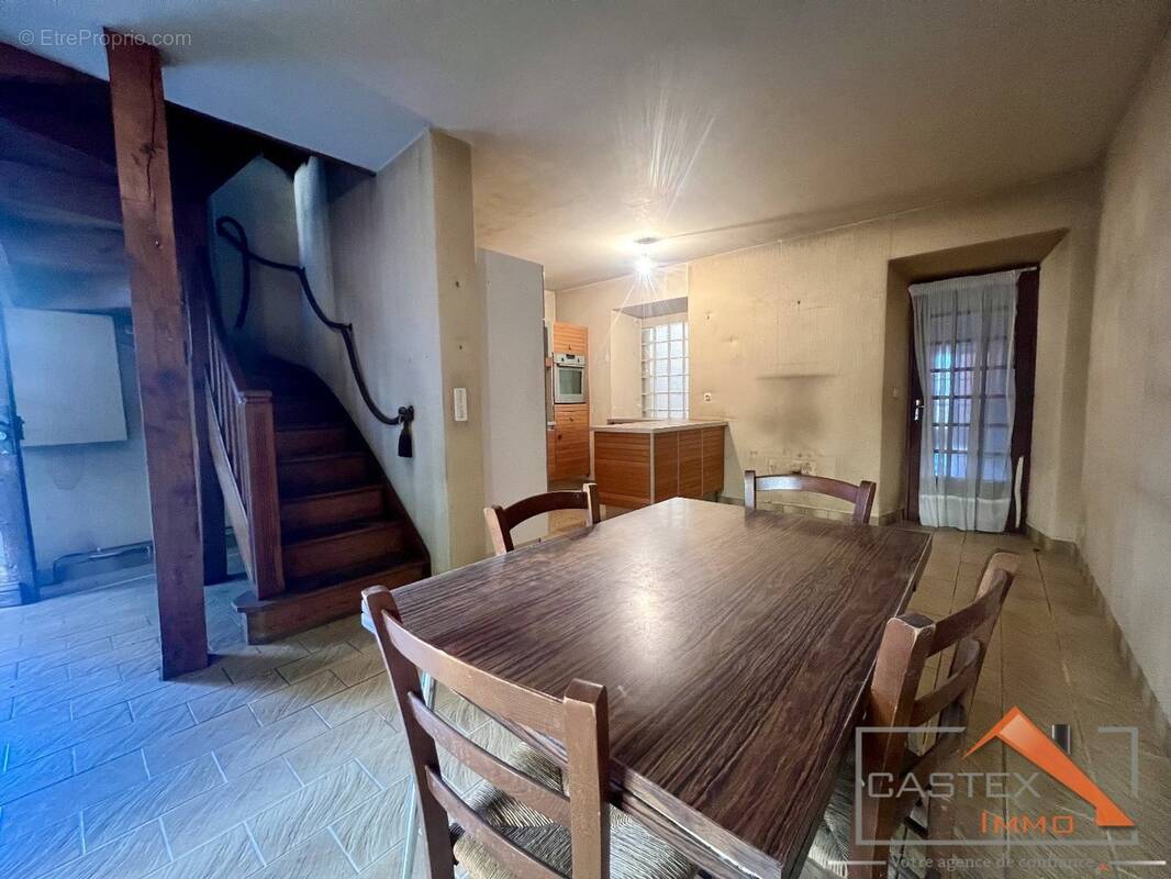 Maison à SALIES-DU-SALAT