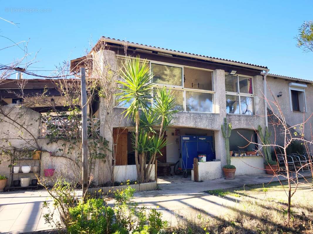 Maison à PUGET-SUR-ARGENS