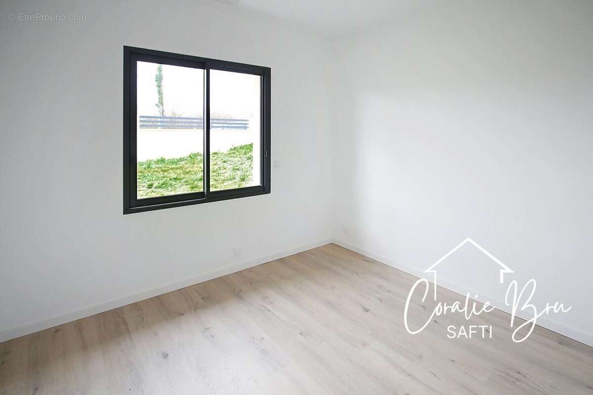 Photo 7 - Maison à EYRANS