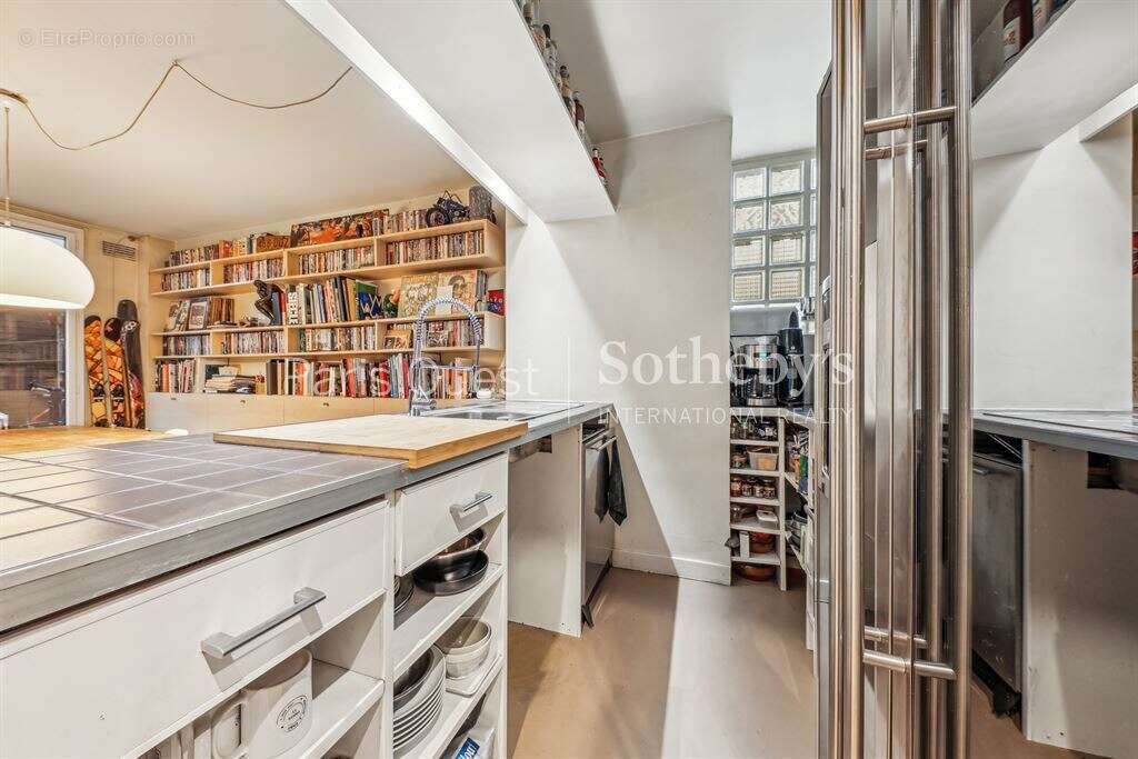 Appartement à PARIS-10E