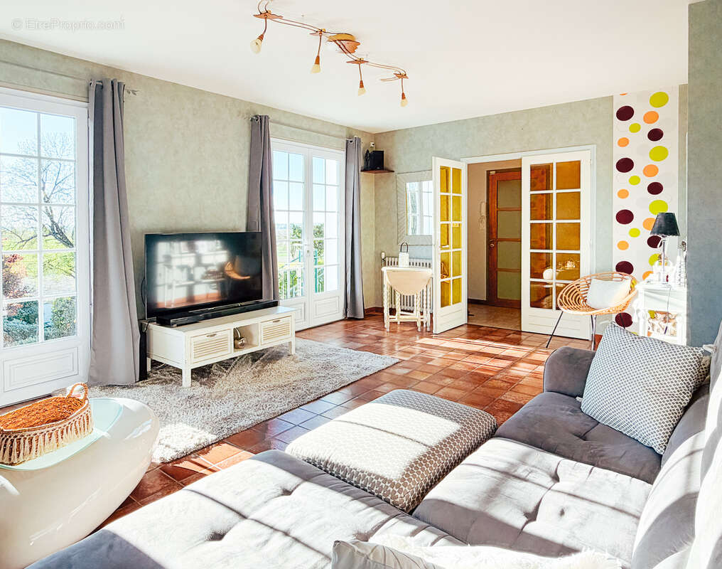 Maison à SAINT-AMANT-DE-BOIXE