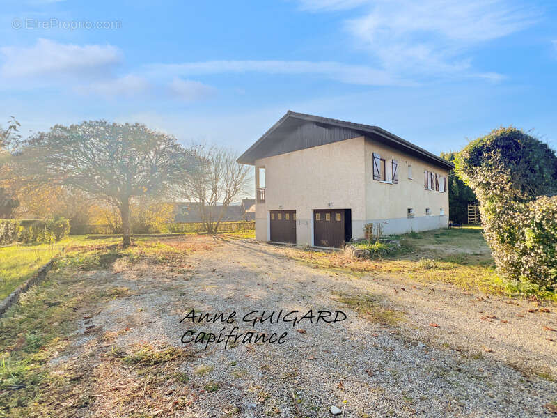 MARIGNY-SAINT-MARCEL (74) - Maison individuelle au calme , très beau jardin plat complanté, double garage - URGENT ! - photo 19