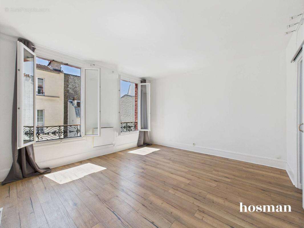 Appartement à PARIS-14E