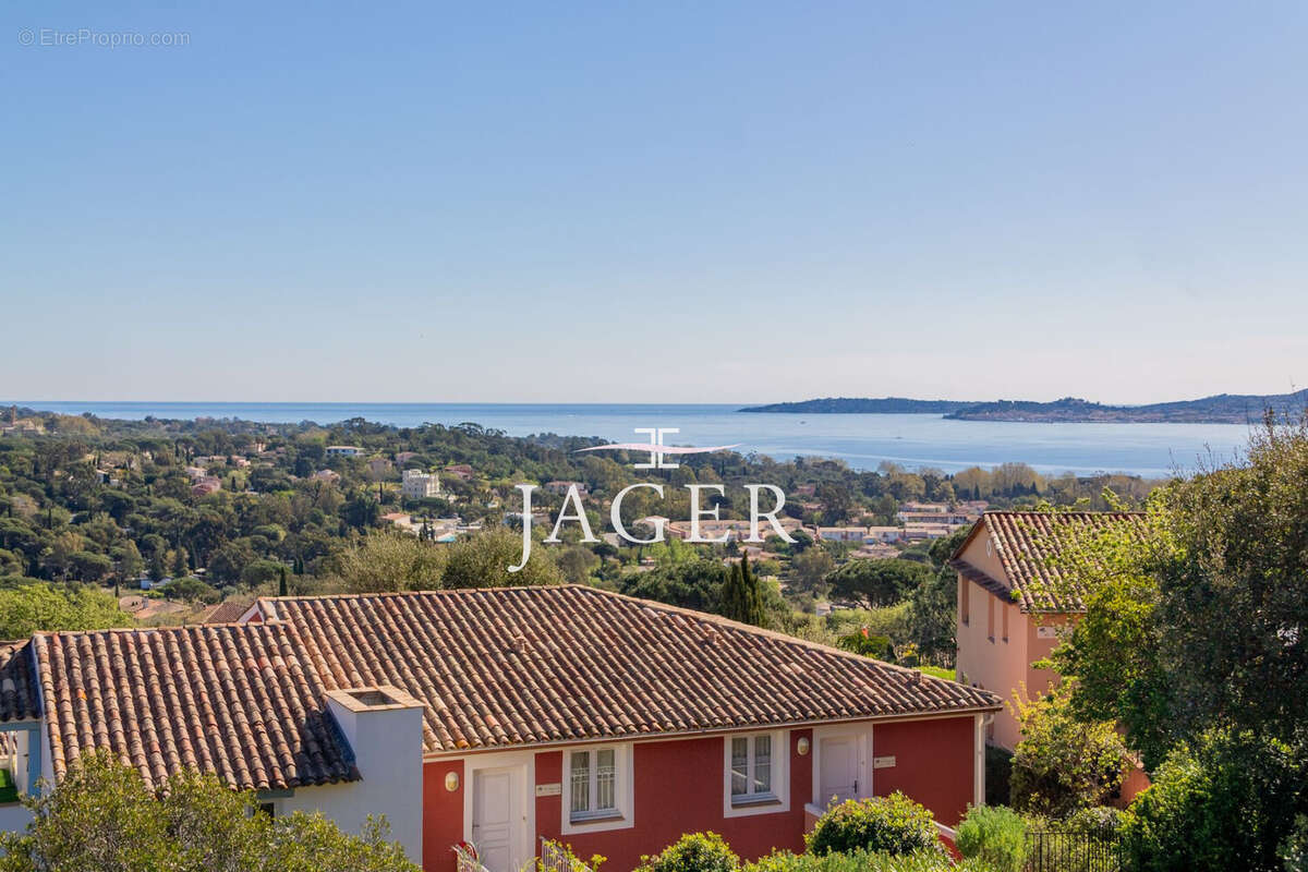 Appartement à GRIMAUD