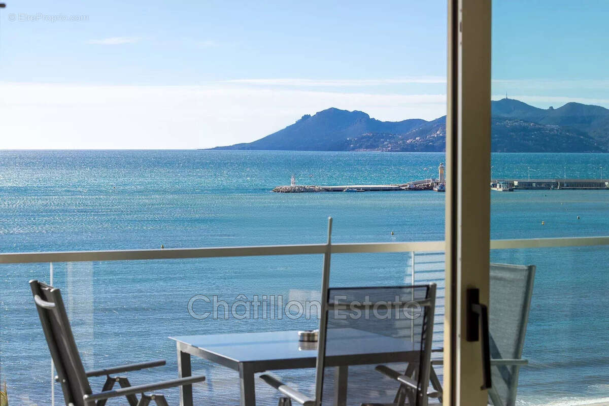 Appartement à CANNES