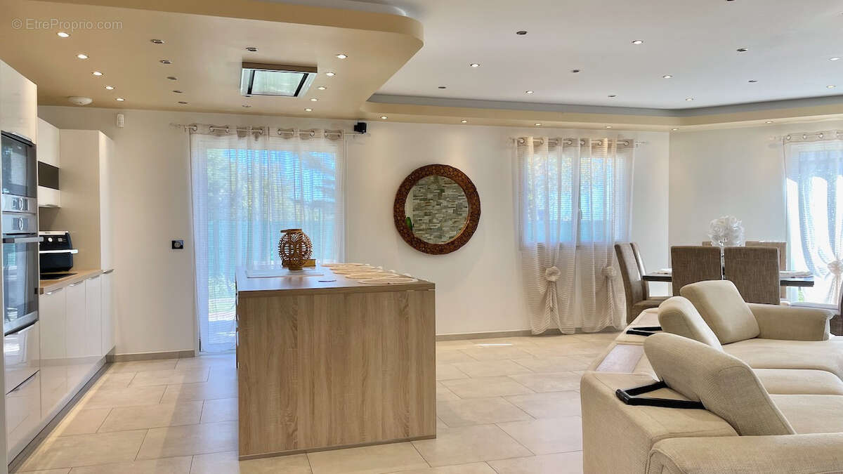 Maison à SAINT-DENIS-DU-BEHELAN