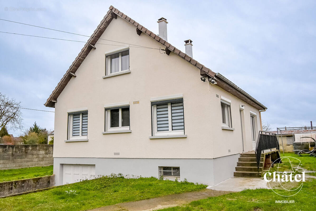 Maison à SACY-LE-GRAND