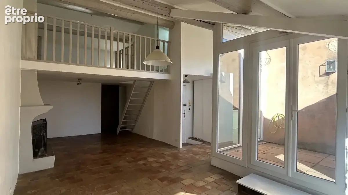 Photo Appartement à Lambesc au prix de 315 000€