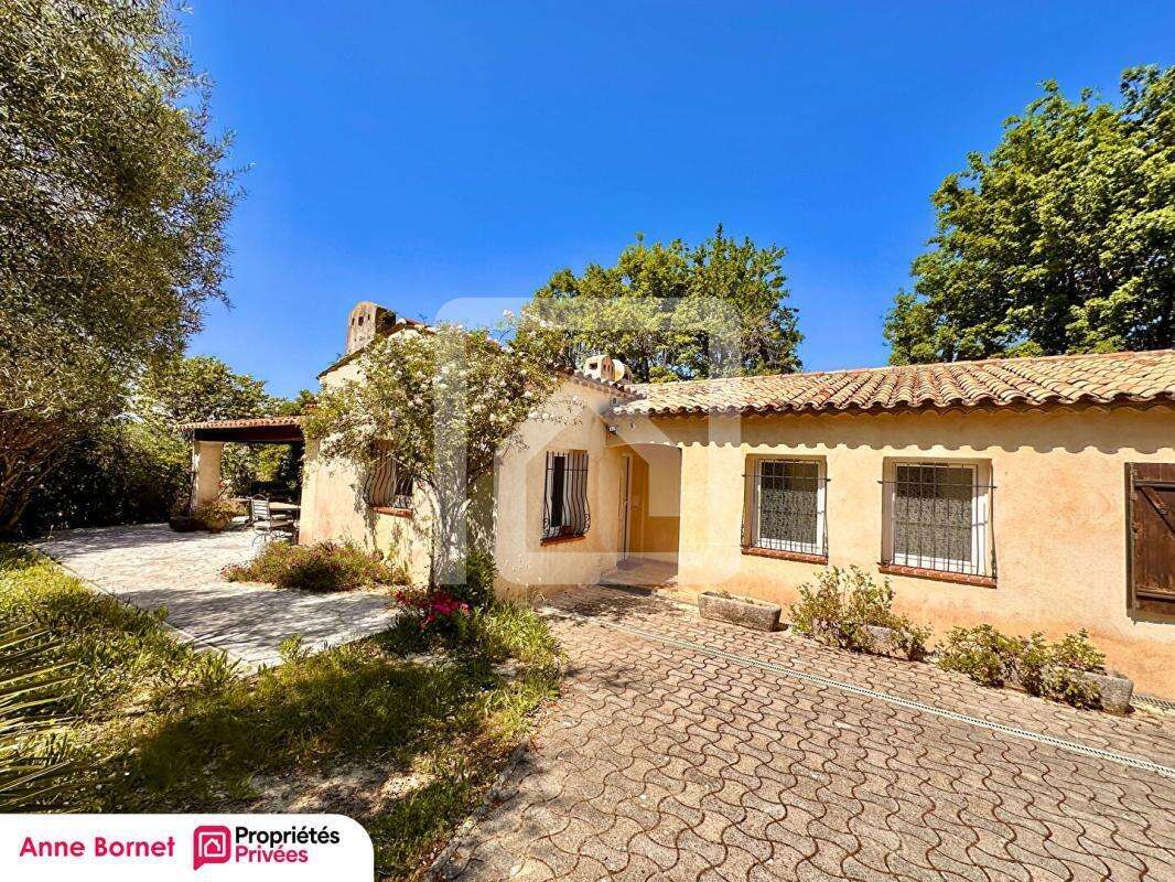 Maison à LA ROQUETTE-SUR-SIAGNE