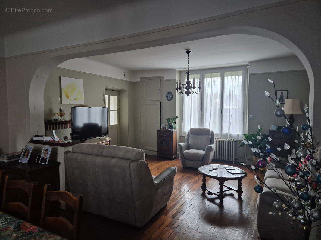 Maison à SANCERGUES