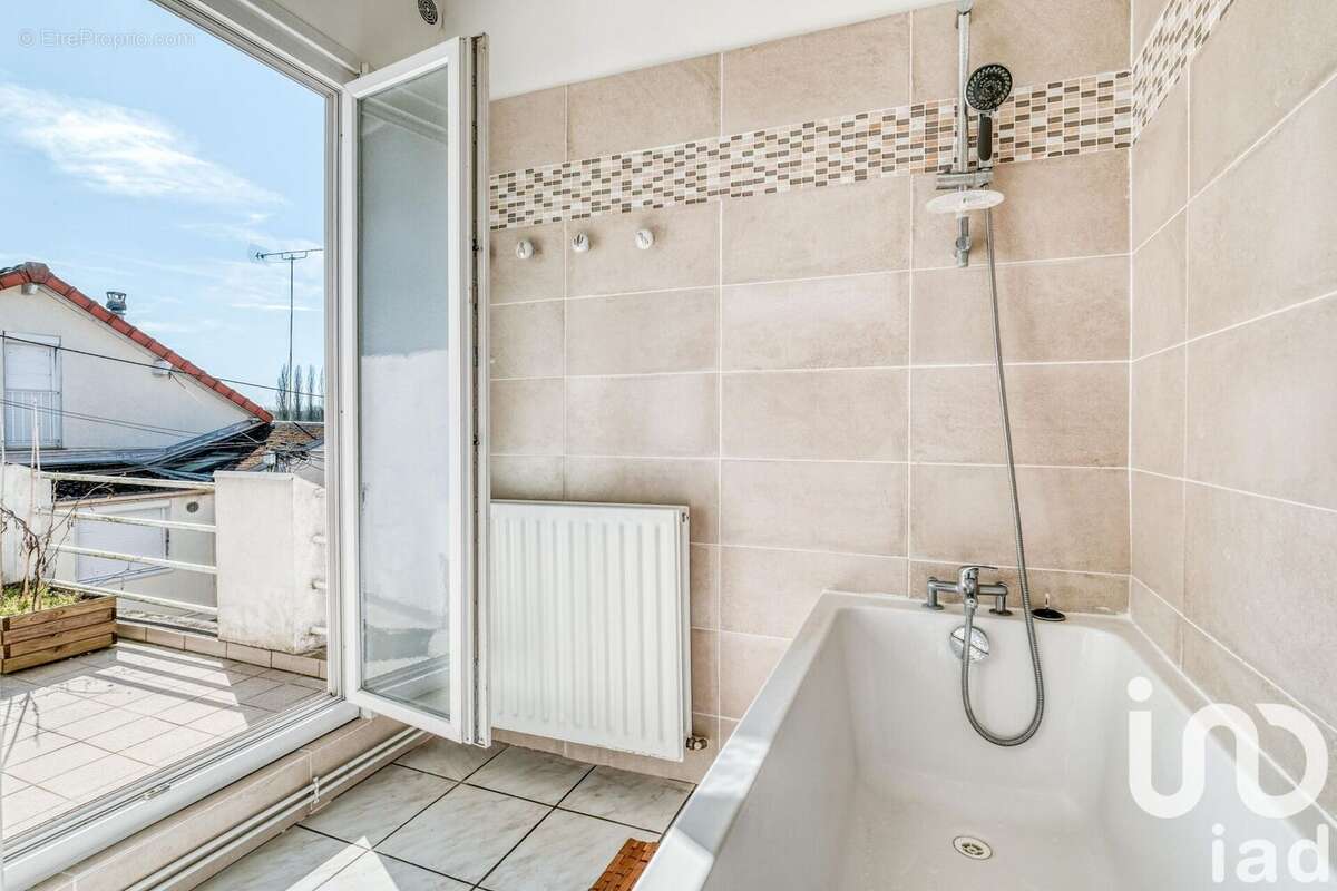 Photo 8 - Maison à CONDE-SAINTE-LIBIAIRE