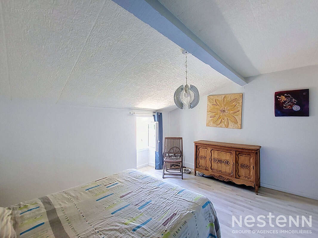 A Vendre Maison en pierre rénovée avec dépendances, piscine et parc arboré sur un hectare - photo 15