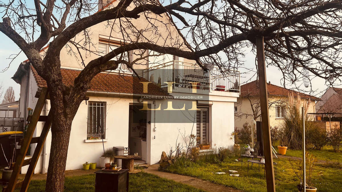 Maison à VAILLY-SUR-AISNE