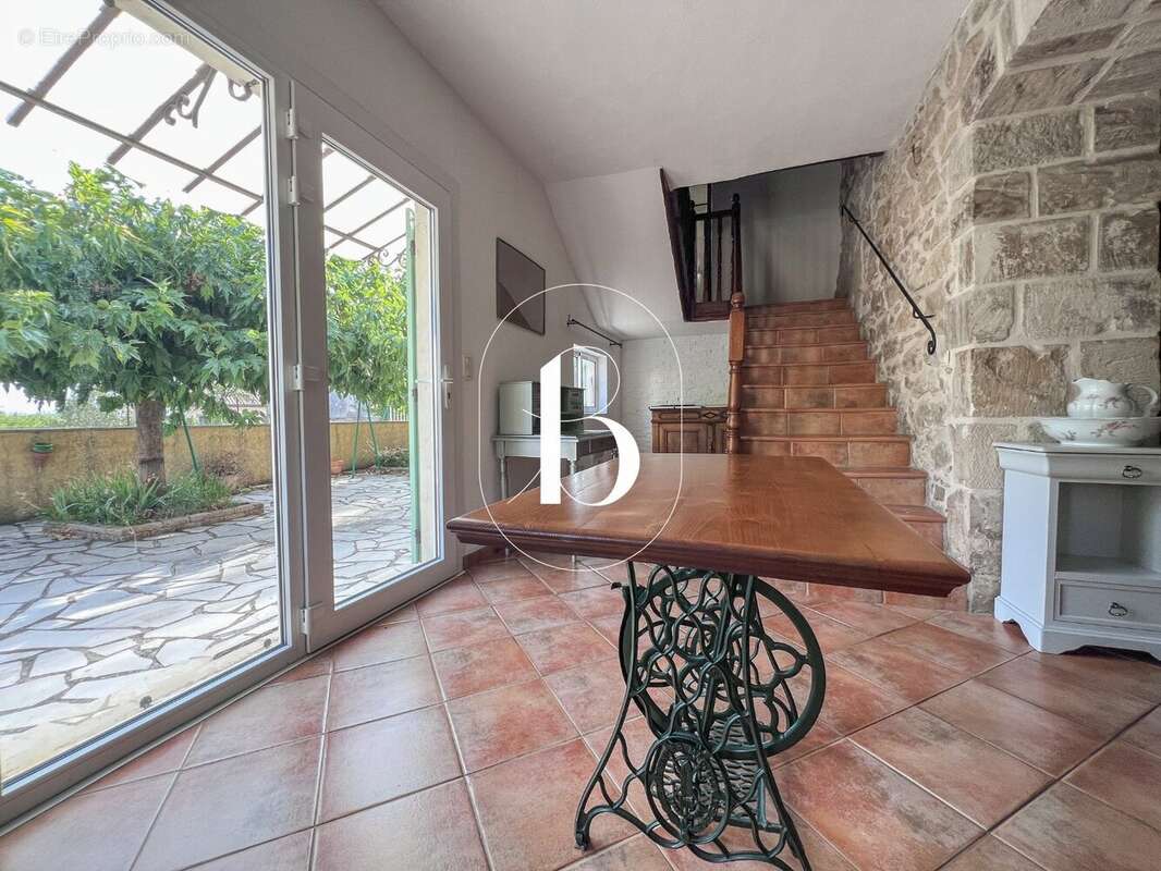Maison 100 m² à Vagnas  - photo 14