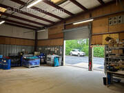 Commerce à BETTANCOURT-LA-FERREE