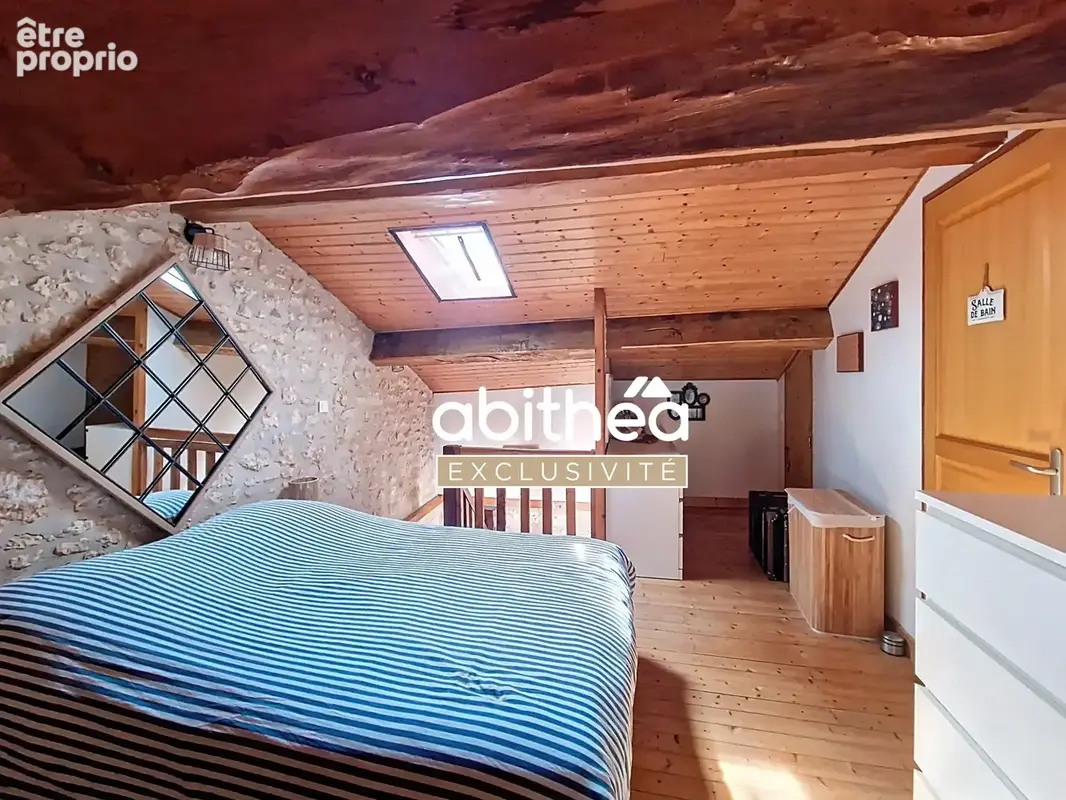 Charentaise rénovée  possibilité 3 chambres  280m2 de terrain clos  - photo 18
