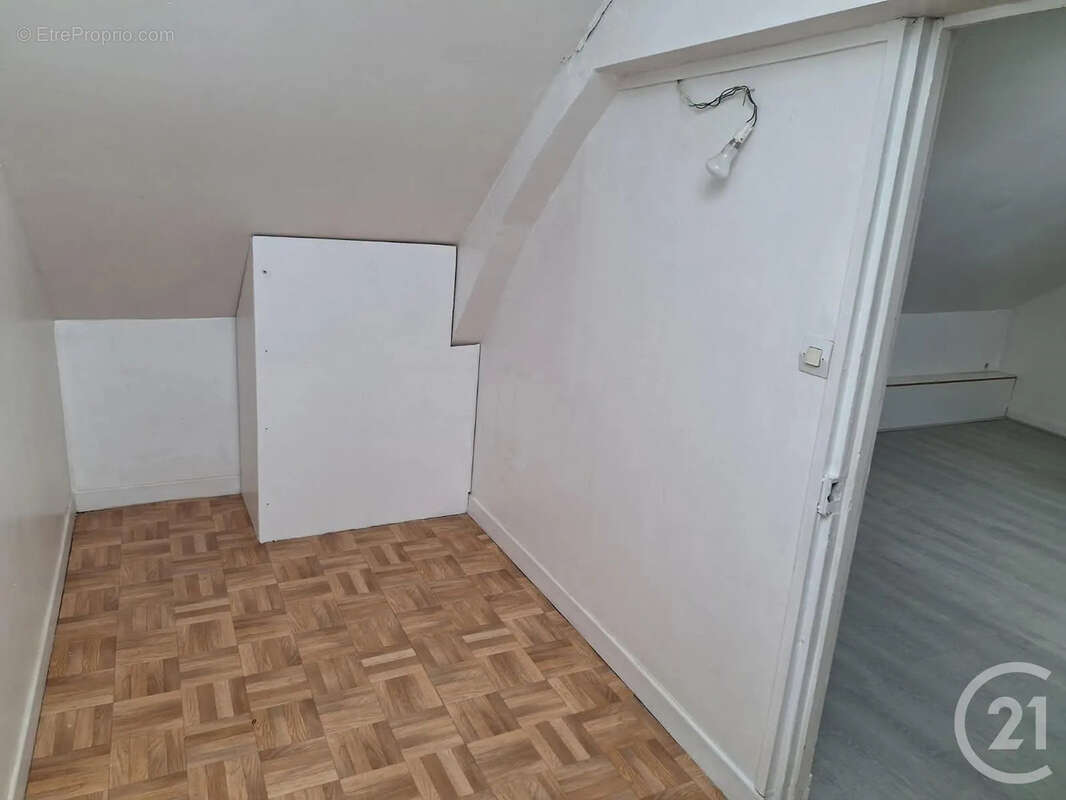 Maison à SAINT-BRICE-COURCELLES