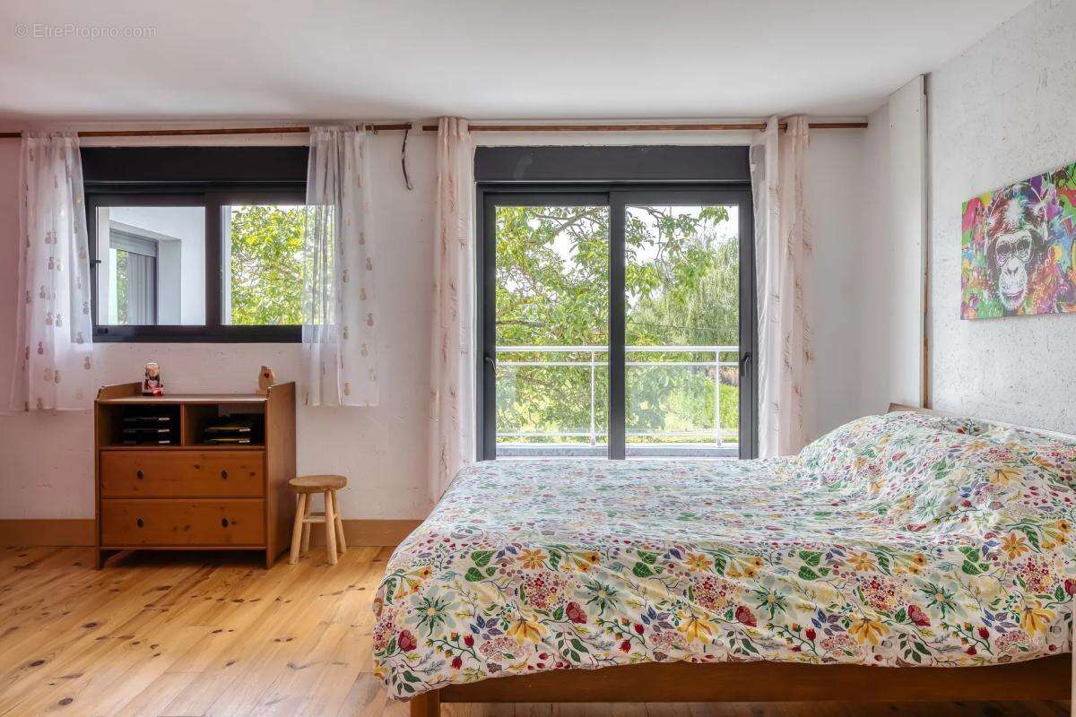 Maison de 7 pièces de 250 m² situé à Caumont - photo 13