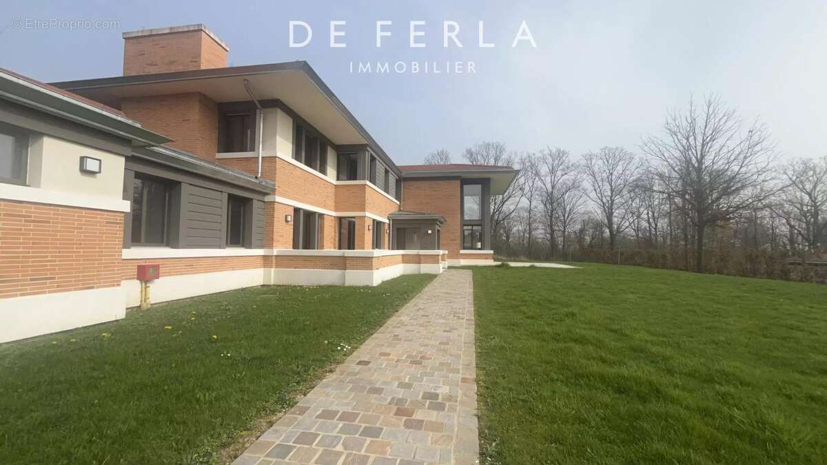 Maison à MAGNY-LE-HONGRE