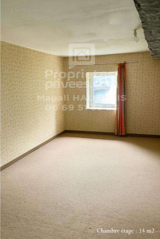 Maison à SAINT-HILAIRE-DU-HARCOUET