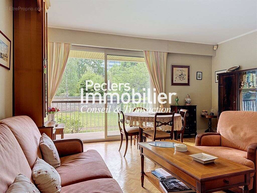 Appartement 2 chambres - Triangle d'Or, entre centre ville et RER - photo 5
