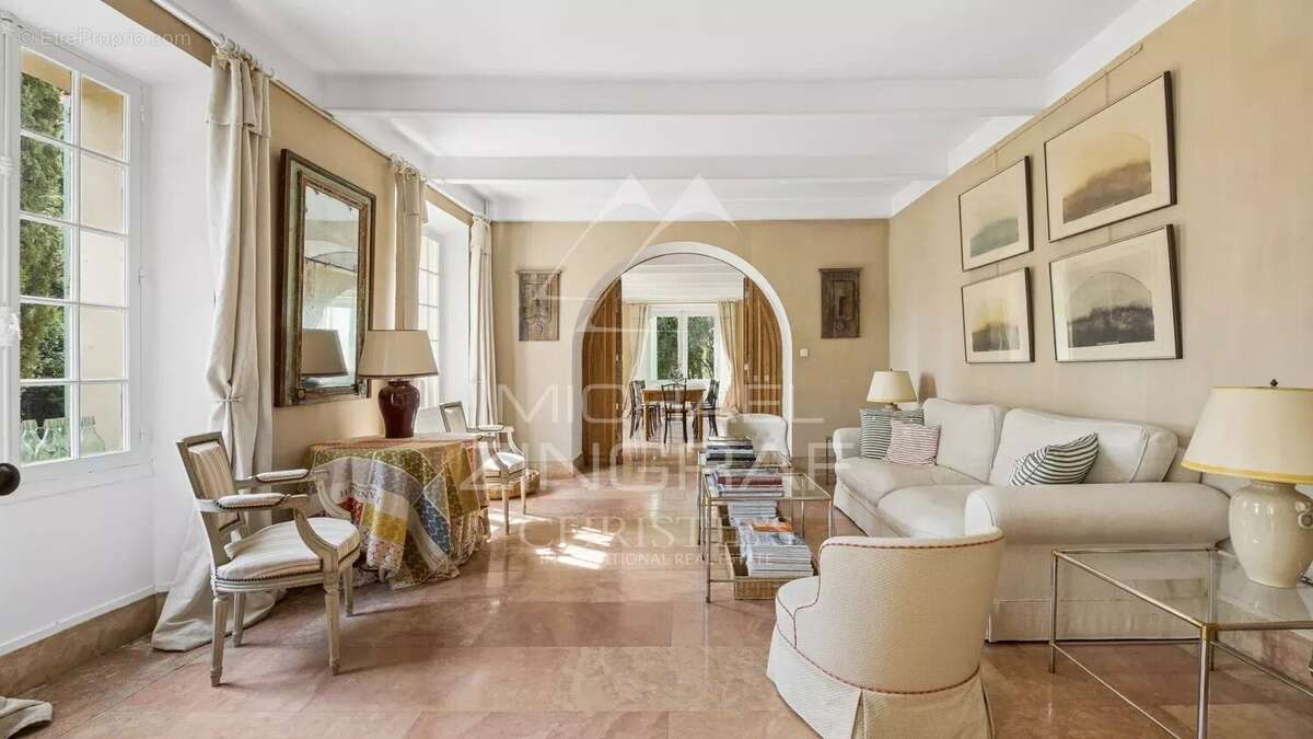 Maison à GRASSE