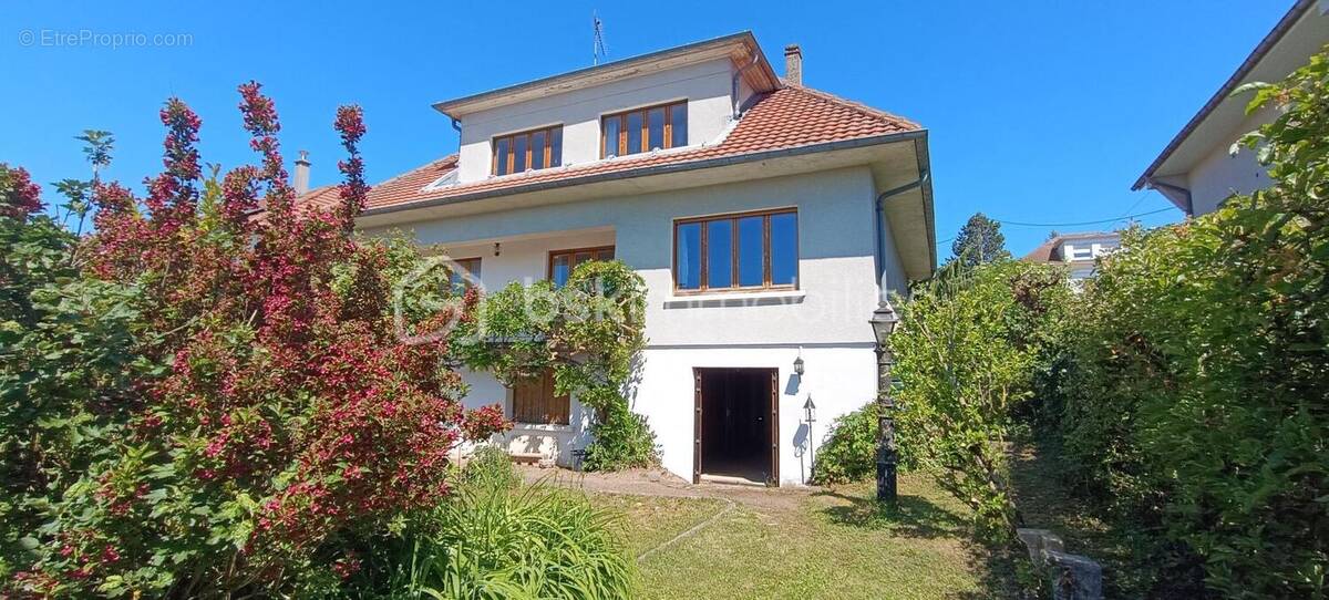 Maison à MORHANGE