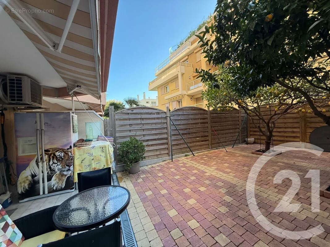Appartement à ROQUEBRUNE-CAP-MARTIN