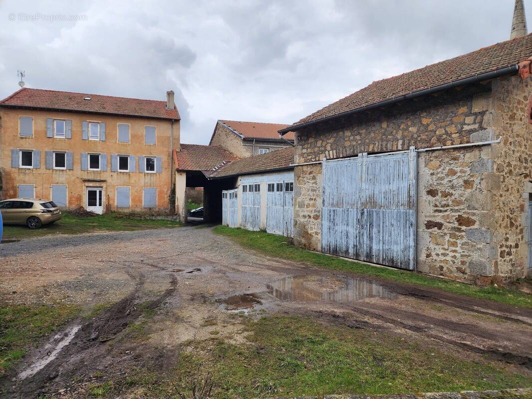 Appartement à MONTFAUCON-EN-VELAY