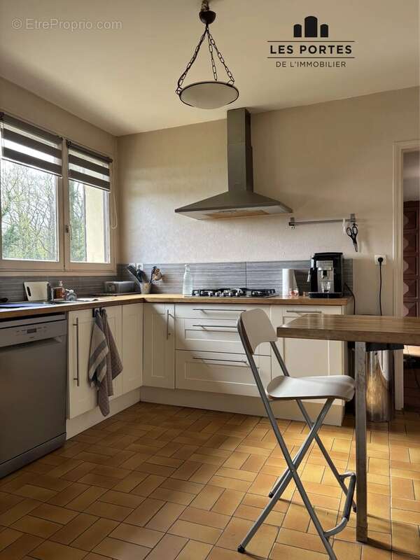 Maison à PRUNAY-SUR-ESSONNE