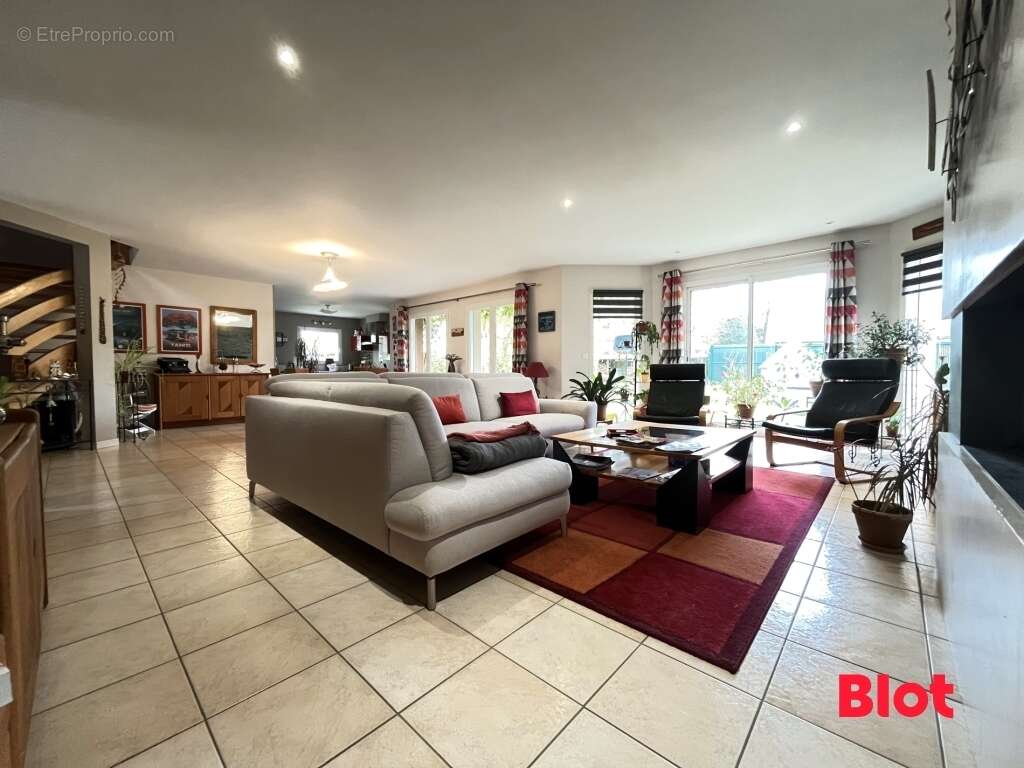 Maison à BREAL-SOUS-MONTFORT