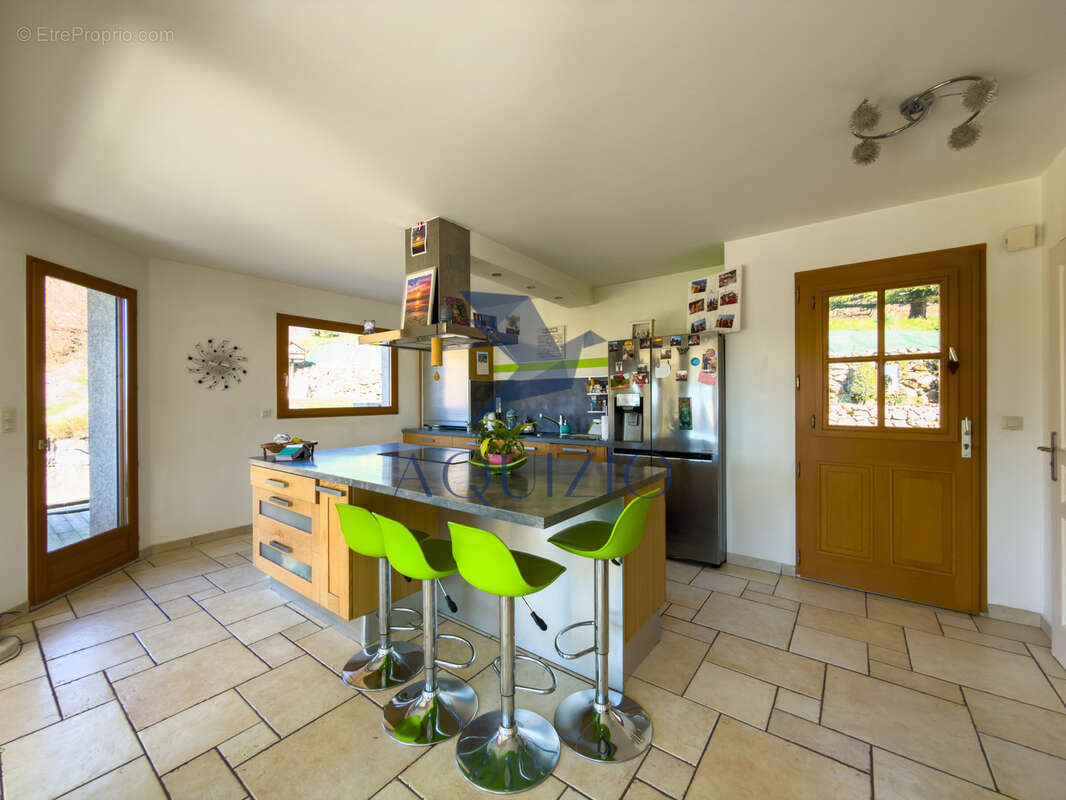 Maison à VIUZ-EN-SALLAZ