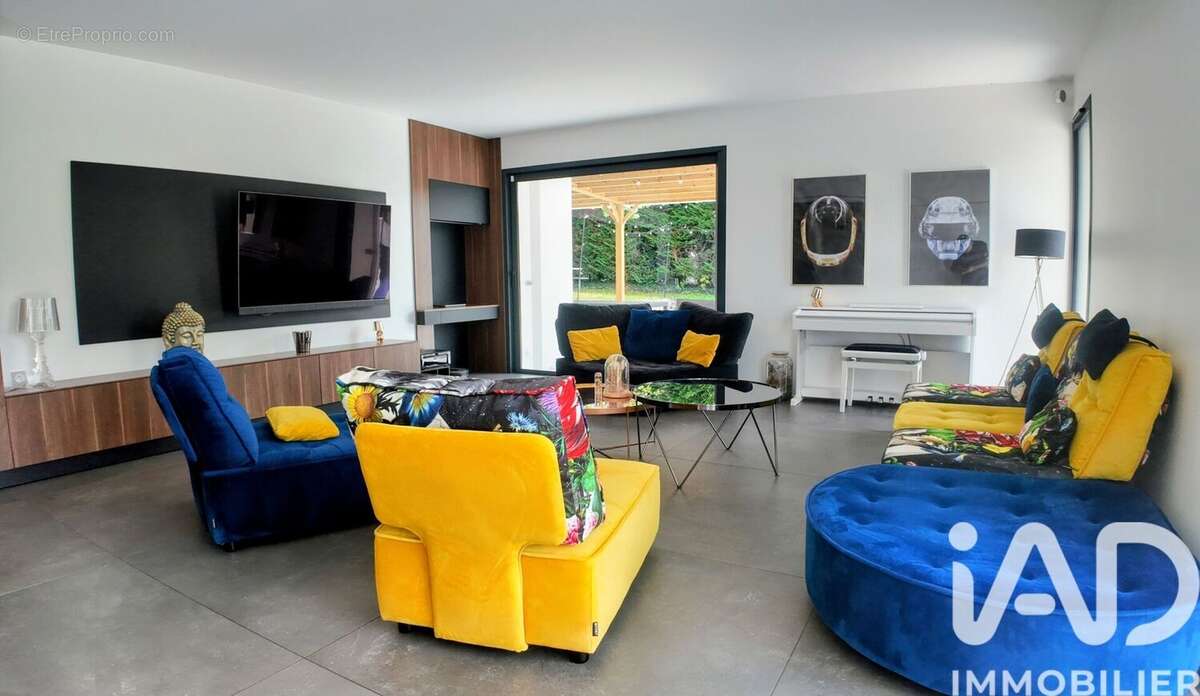 Photo 4 - Maison à SURY-LE-COMTAL