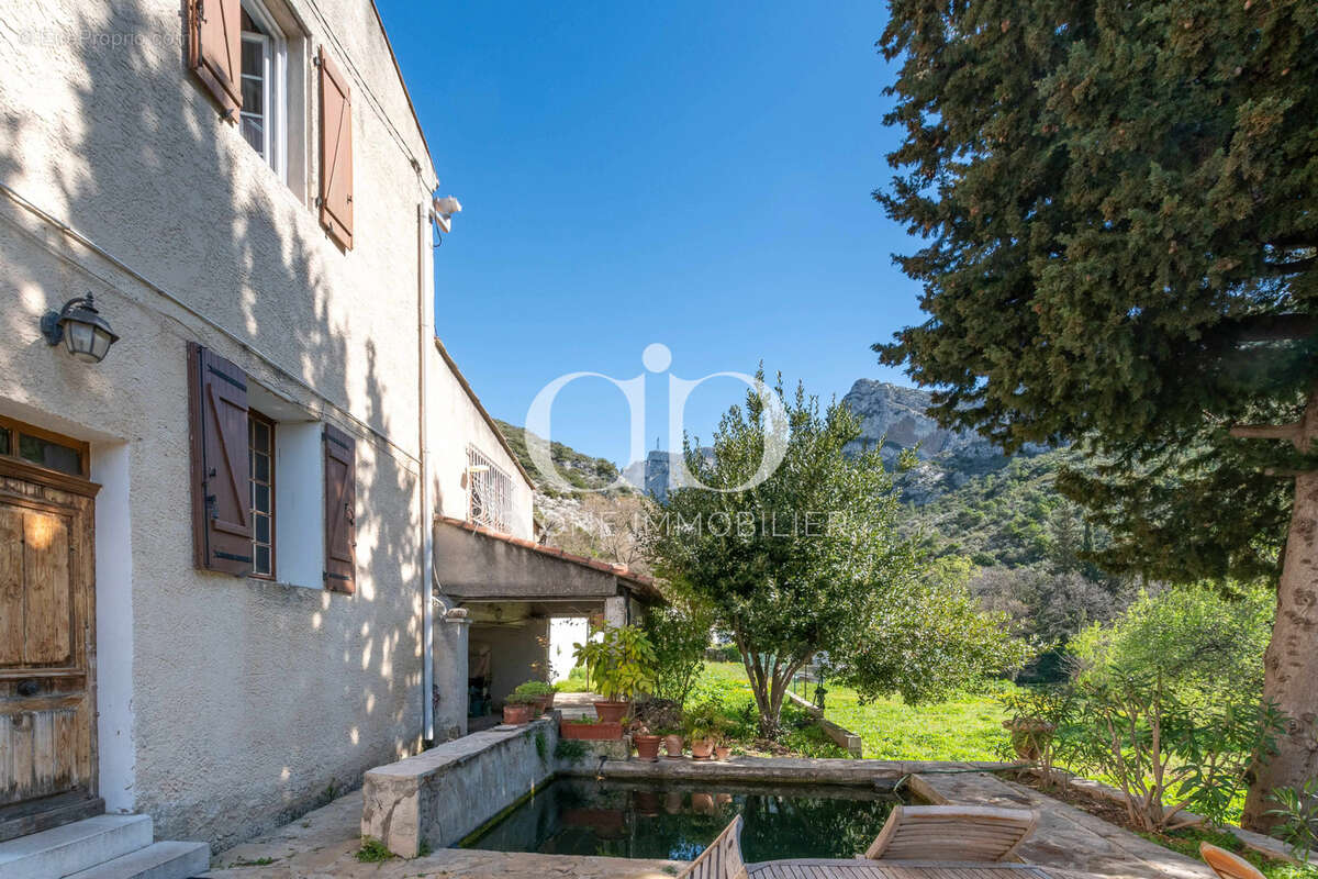 Maison à ROQUEVAIRE