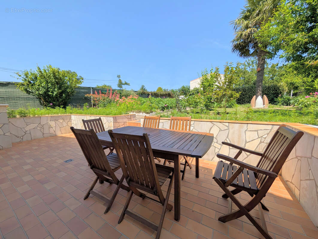 Maison à LES HERBIERS