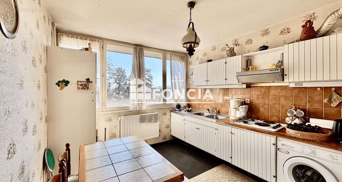 Centre tassin au calme avec balcon et parking - photo 4