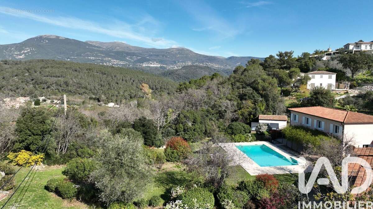 Photo 4 - Maison à ROQUEFORT-LES-PINS