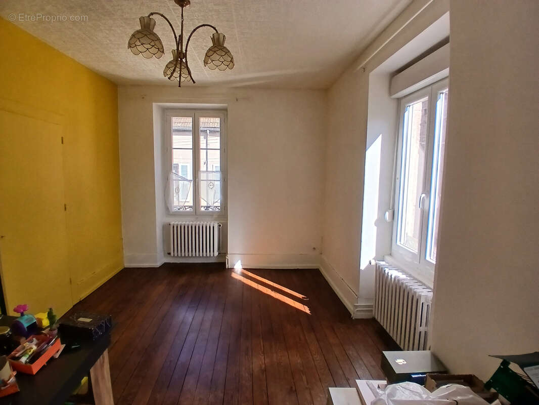Maison à LORMES