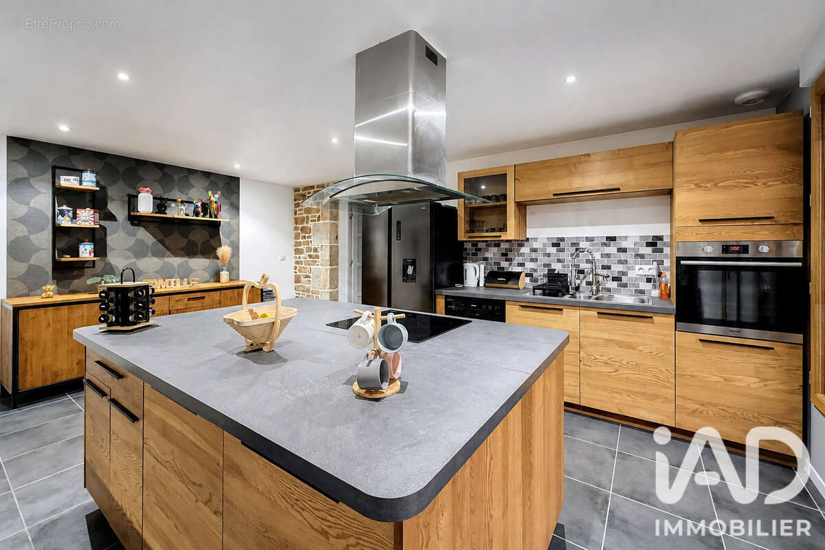 Maison 156 m² à Laurenan  - photo 2