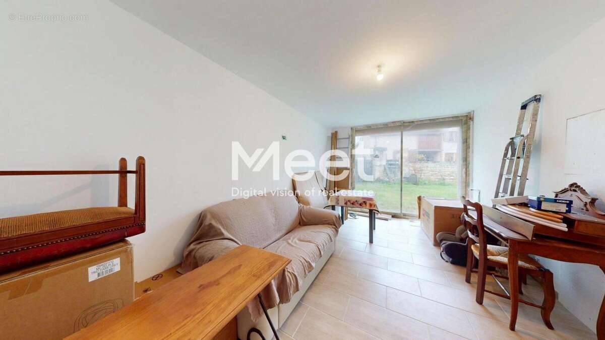 Maison à SAINT-MARTIN-SUR-ARMANCON