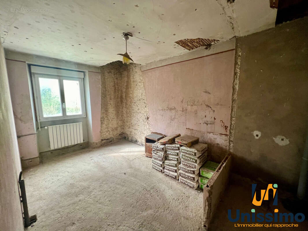 Maison à REMONDANS-VAIVRE