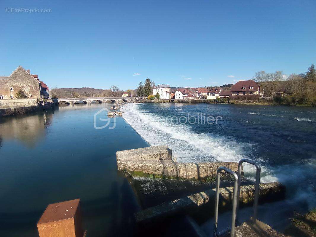 Appartement à QUINGEY